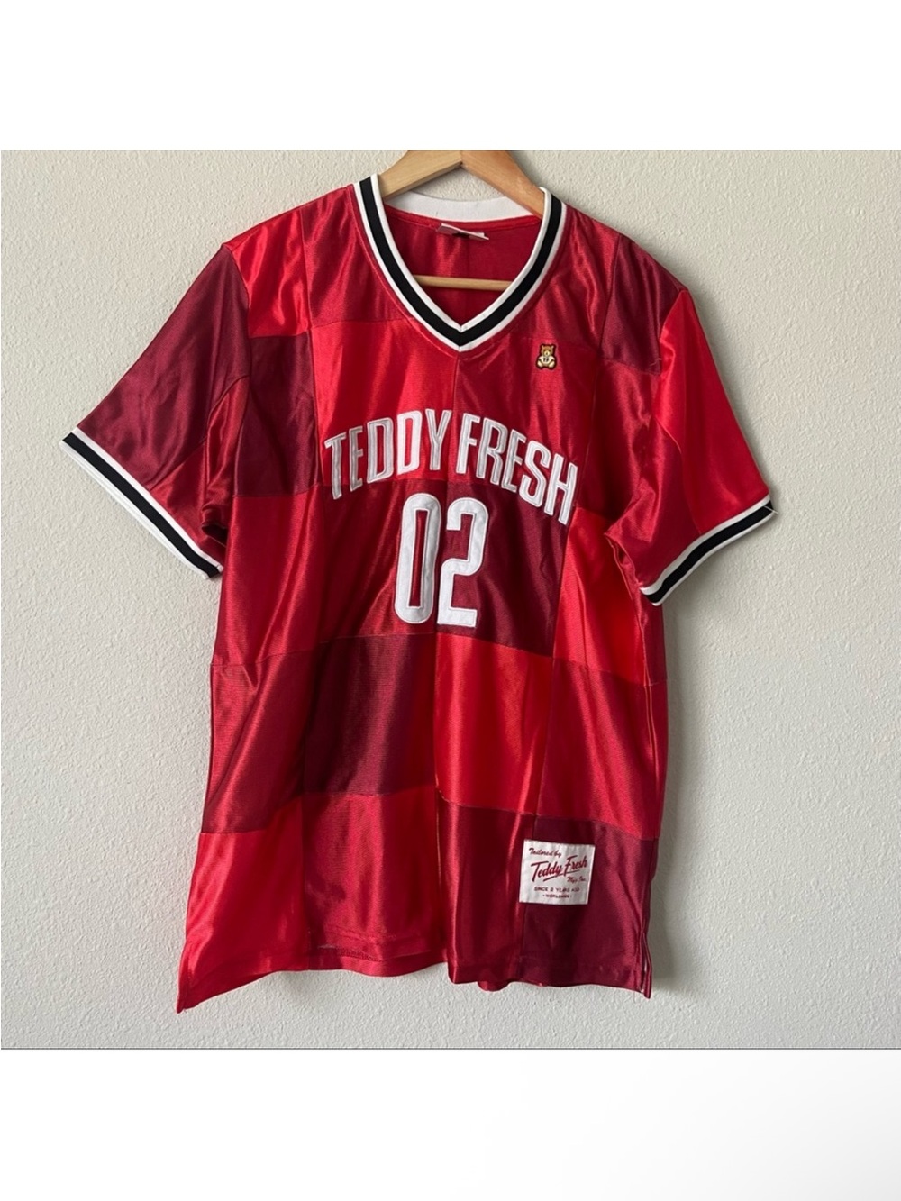 Teddy Fresh Red Short-Sleeve '02' V-Neck Jersey